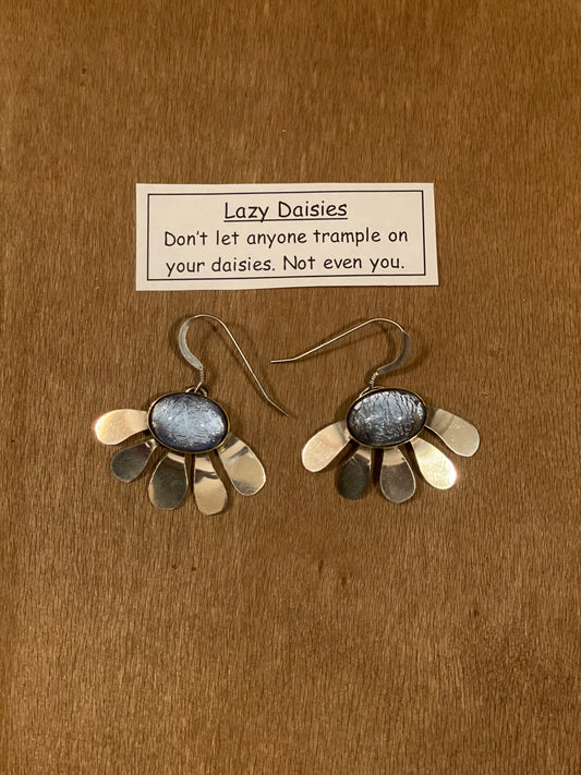 Lazy Daisies Earrings