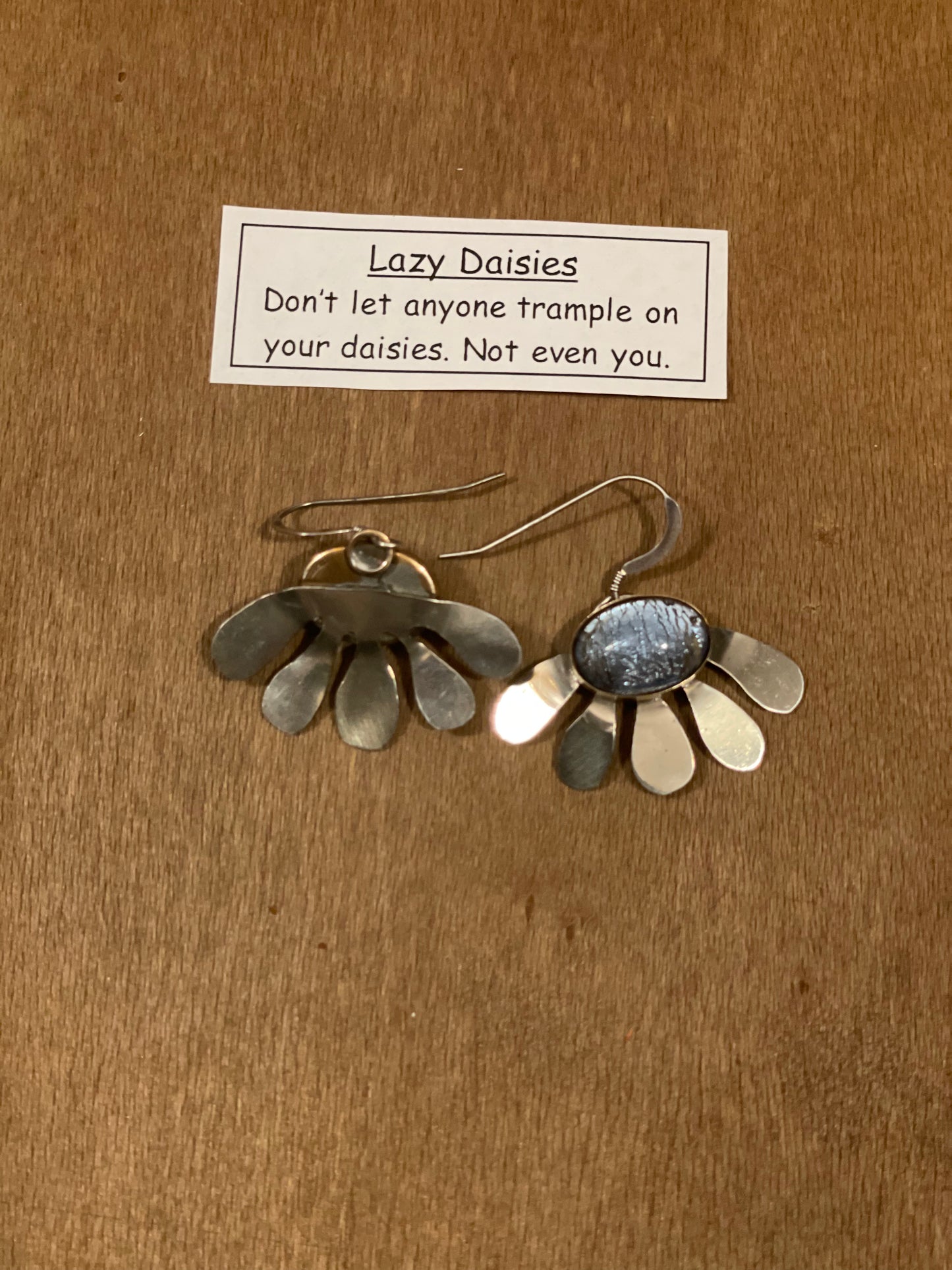 Lazy Daisies Earrings