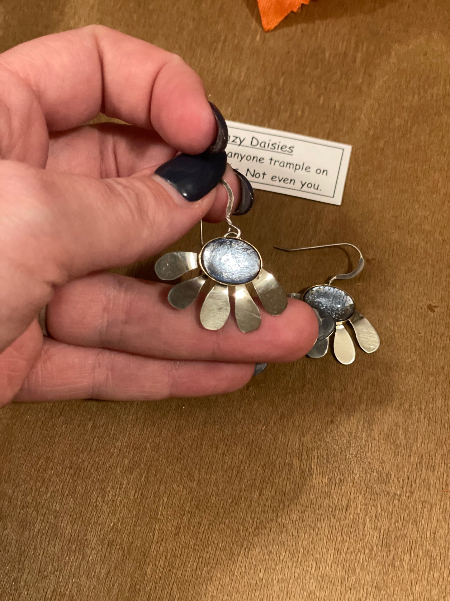 Lazy Daisies Earrings